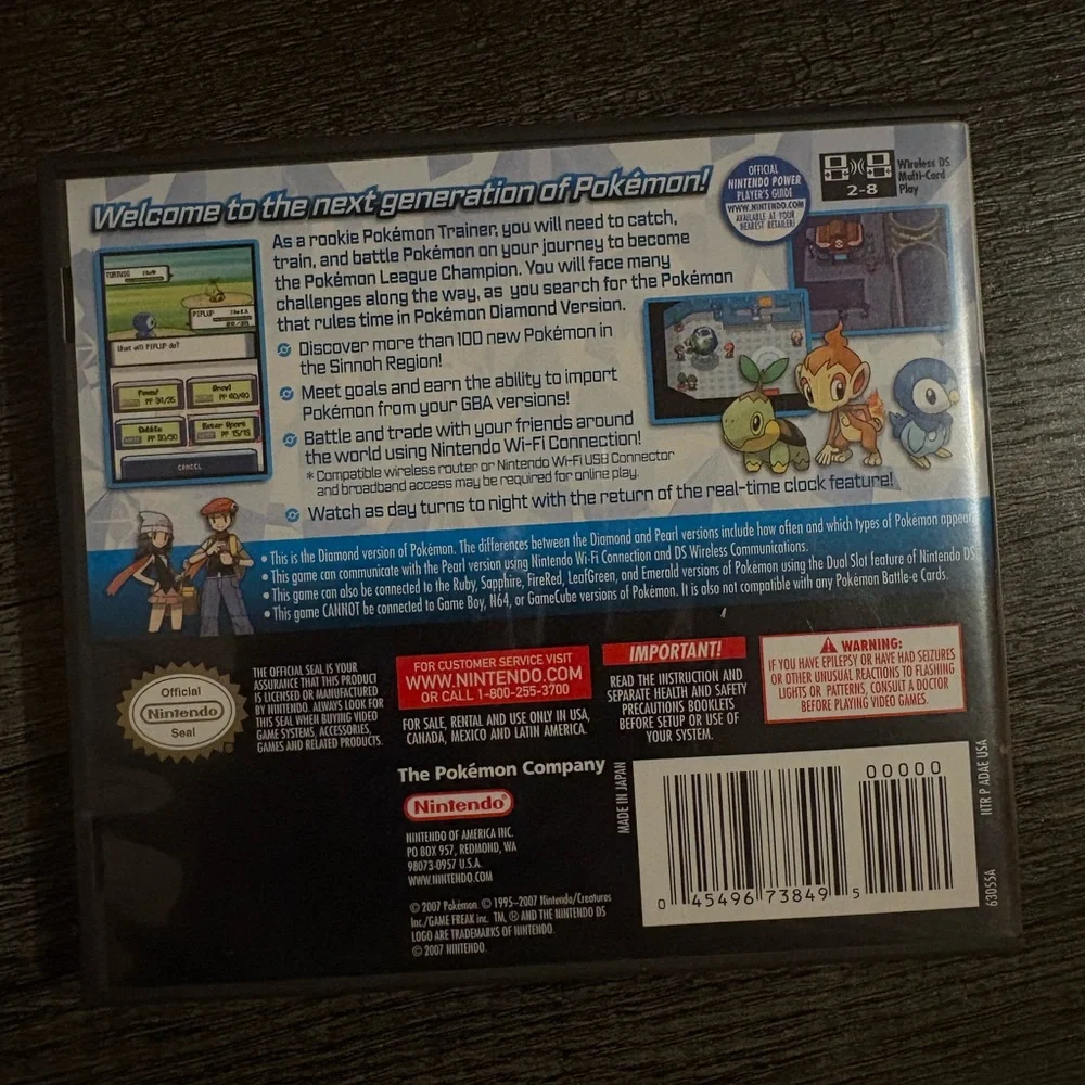 Mint Condition Nintendo DS Pokémon Diamond Version - Silver and Blue